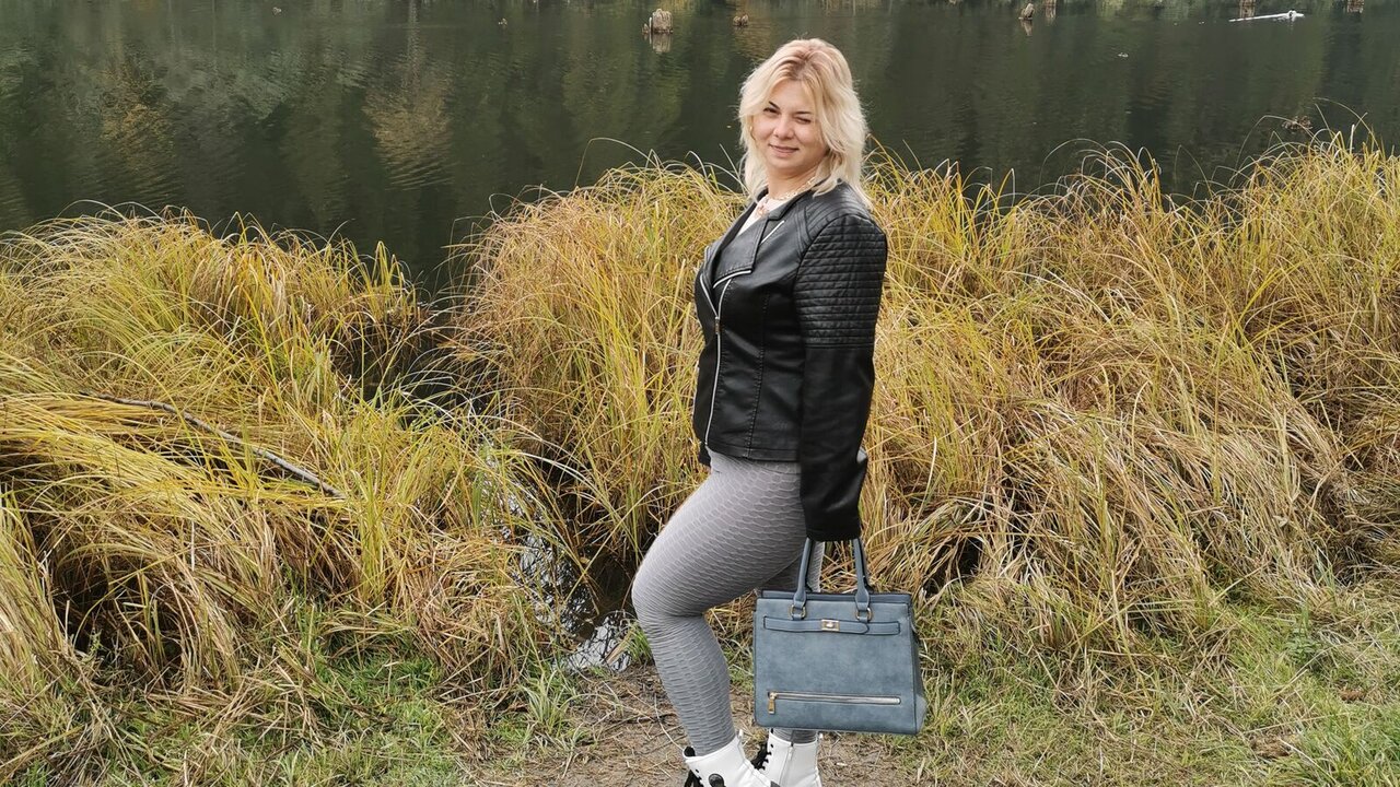 Speak with AncaAlina Live