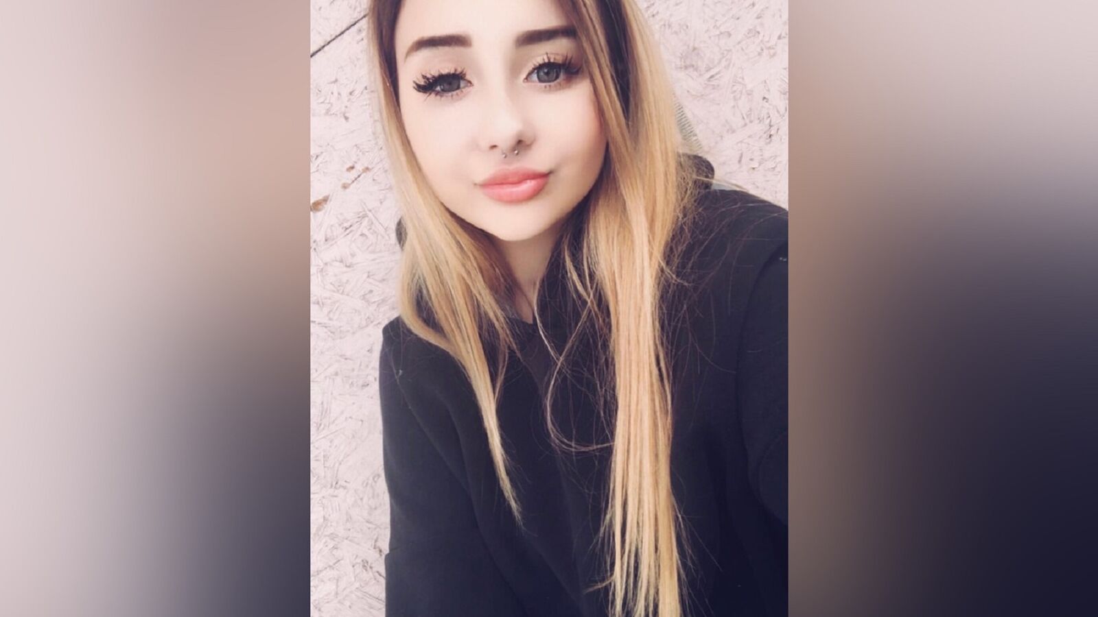 Speak with BarbaraJonesz Live