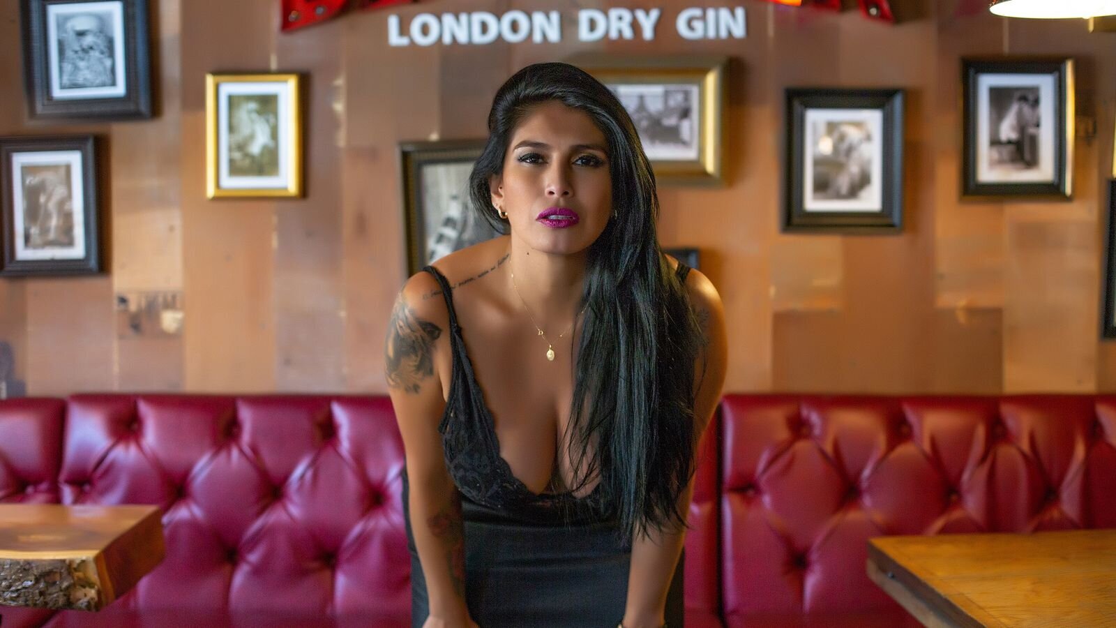 Speak with BellaBonetti Live