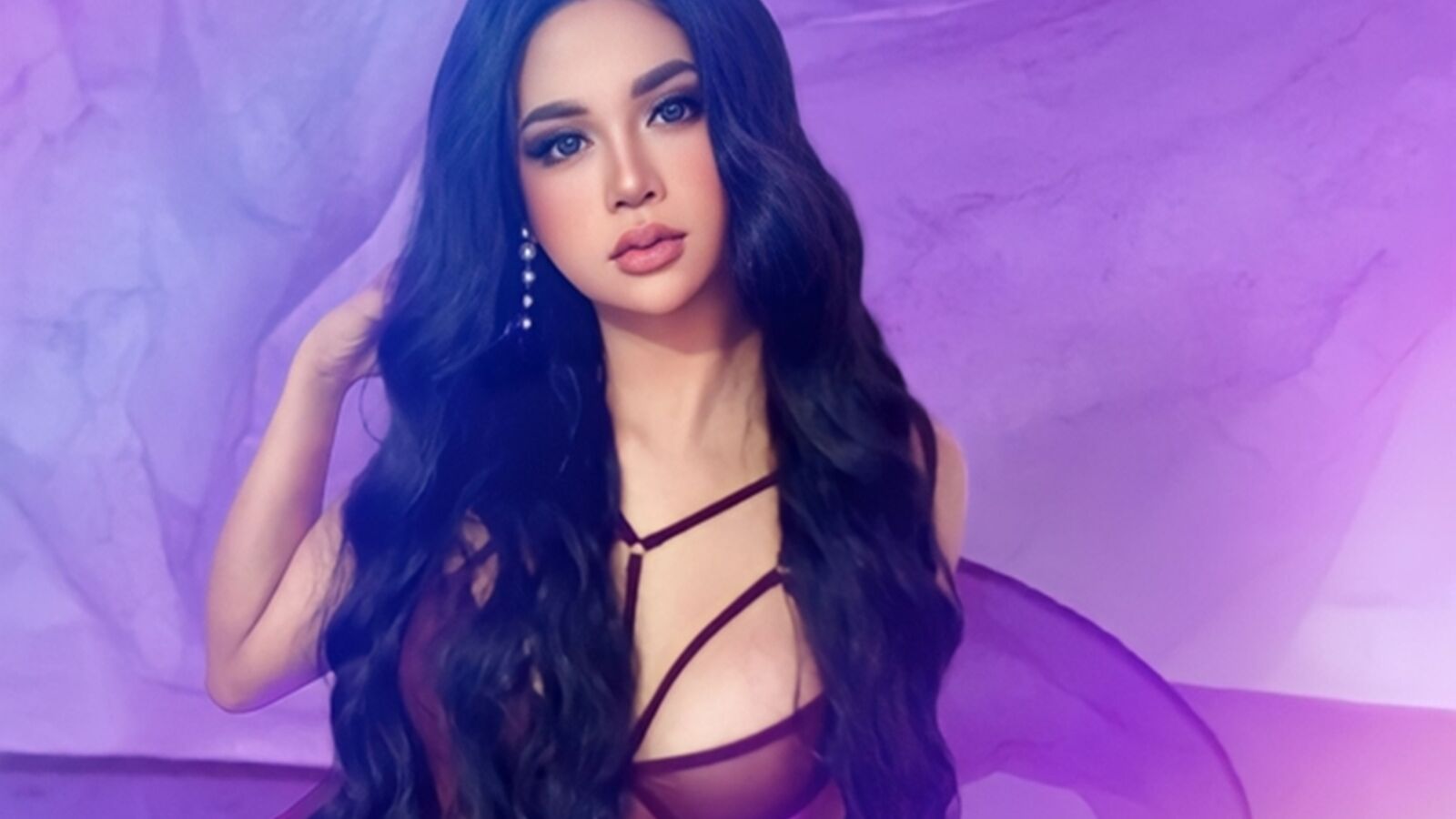 Speak with CarinaKhole Live