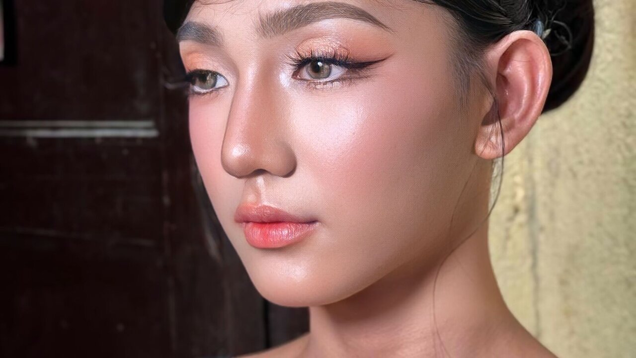 Speak with CloeBratzy Live