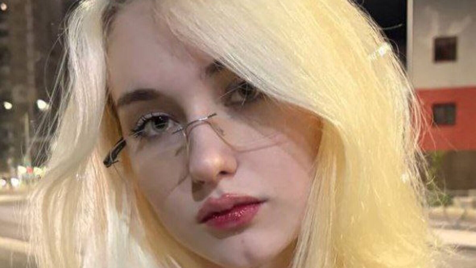 Speak with DonyaDemonte Live