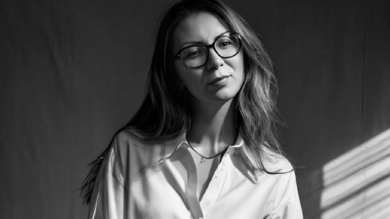 Speak with ErikaBeen Live