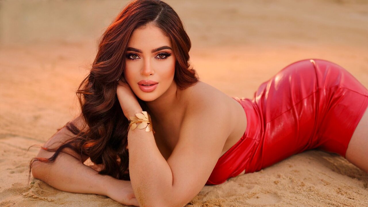 Speak with EvaMuskin Live