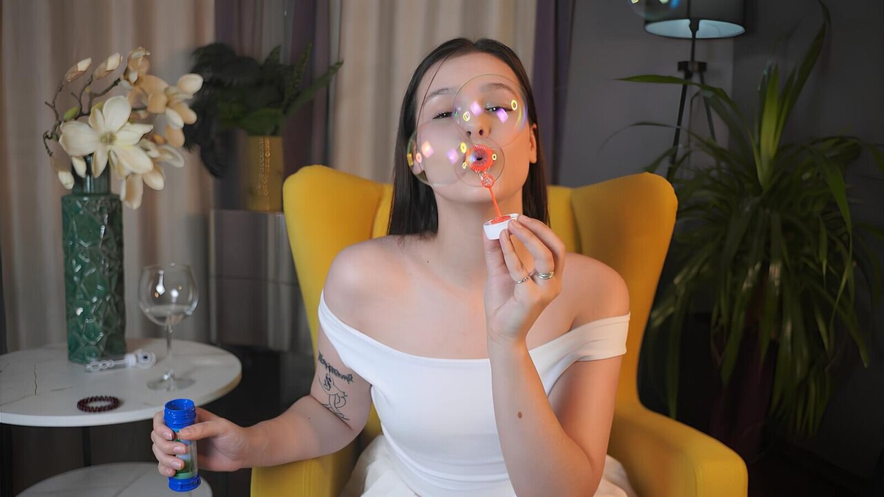 Speak with FancyBennett Live