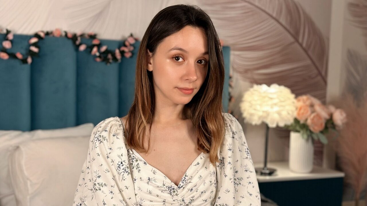 Speak with HeulynHuel Live