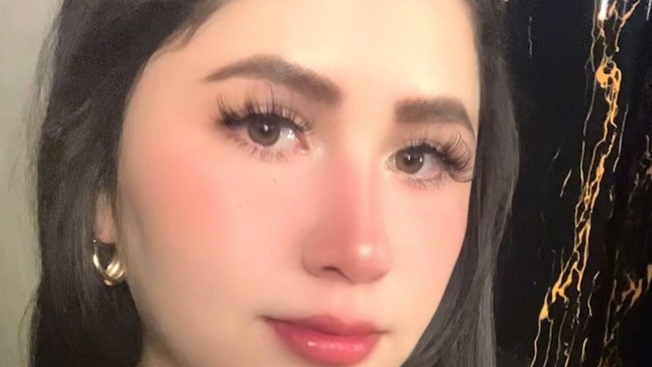 Speak with IsabellaNoriega Live