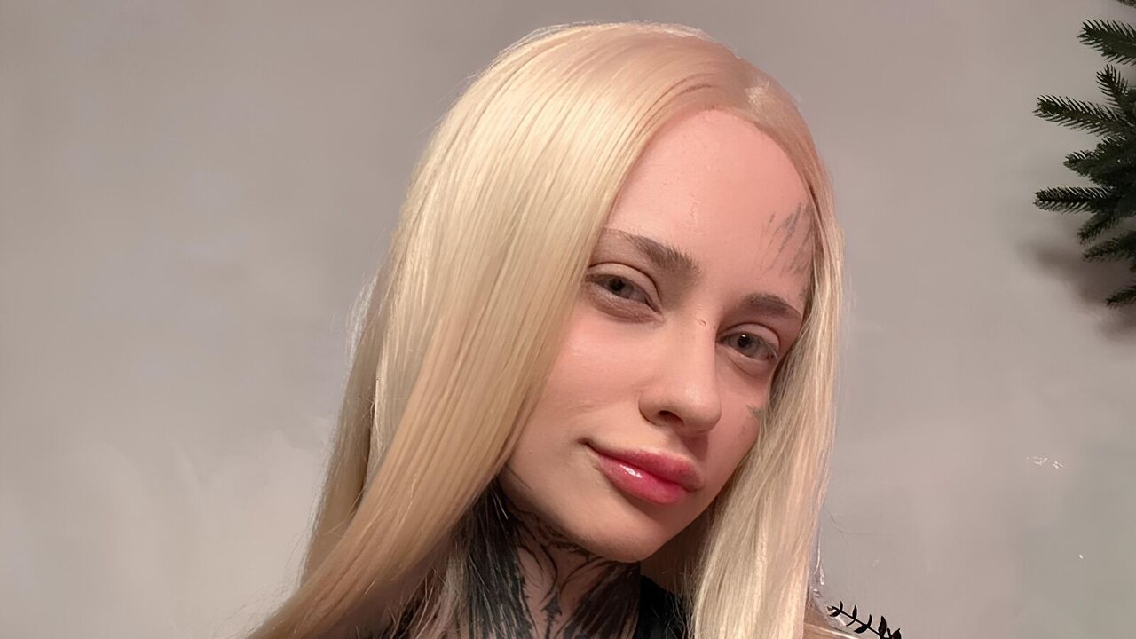 Speak with JulianeVerdier Live