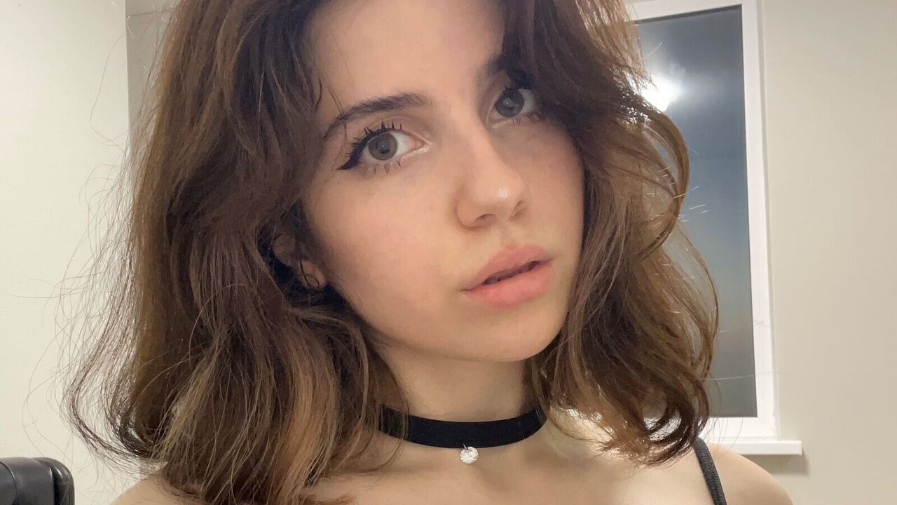 Speak with KatieDarke Live