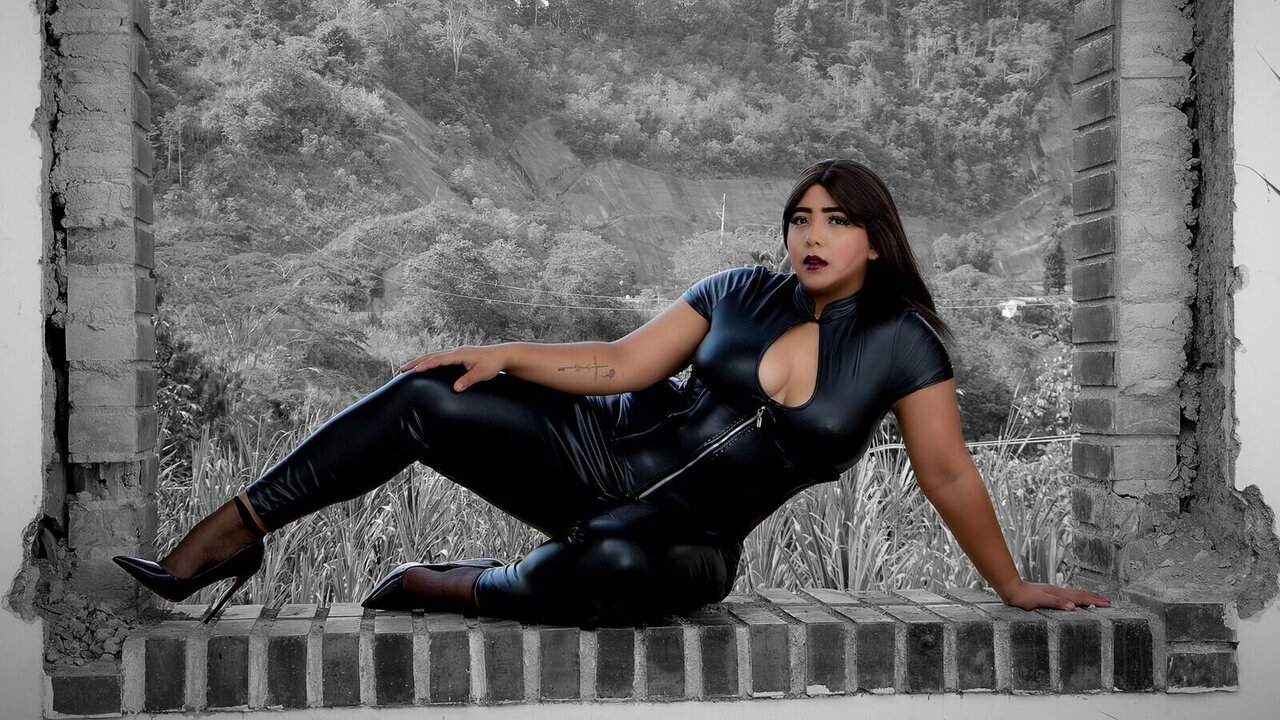 Speak with LexieLincon Live