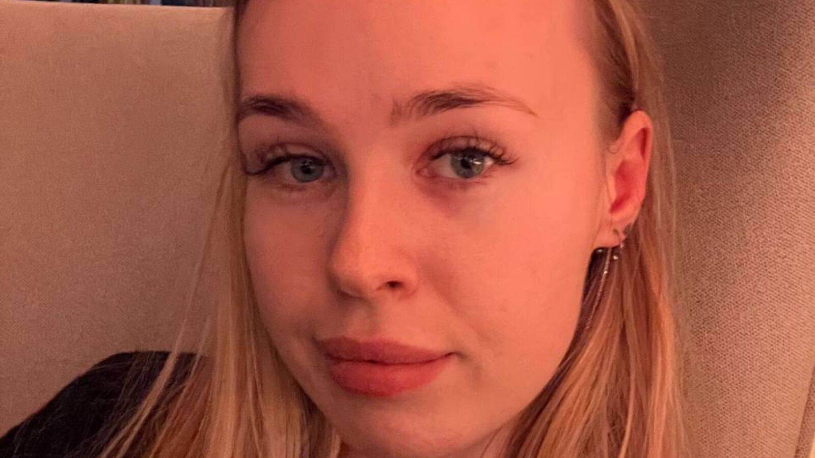 Speak with LoniLadesma Live