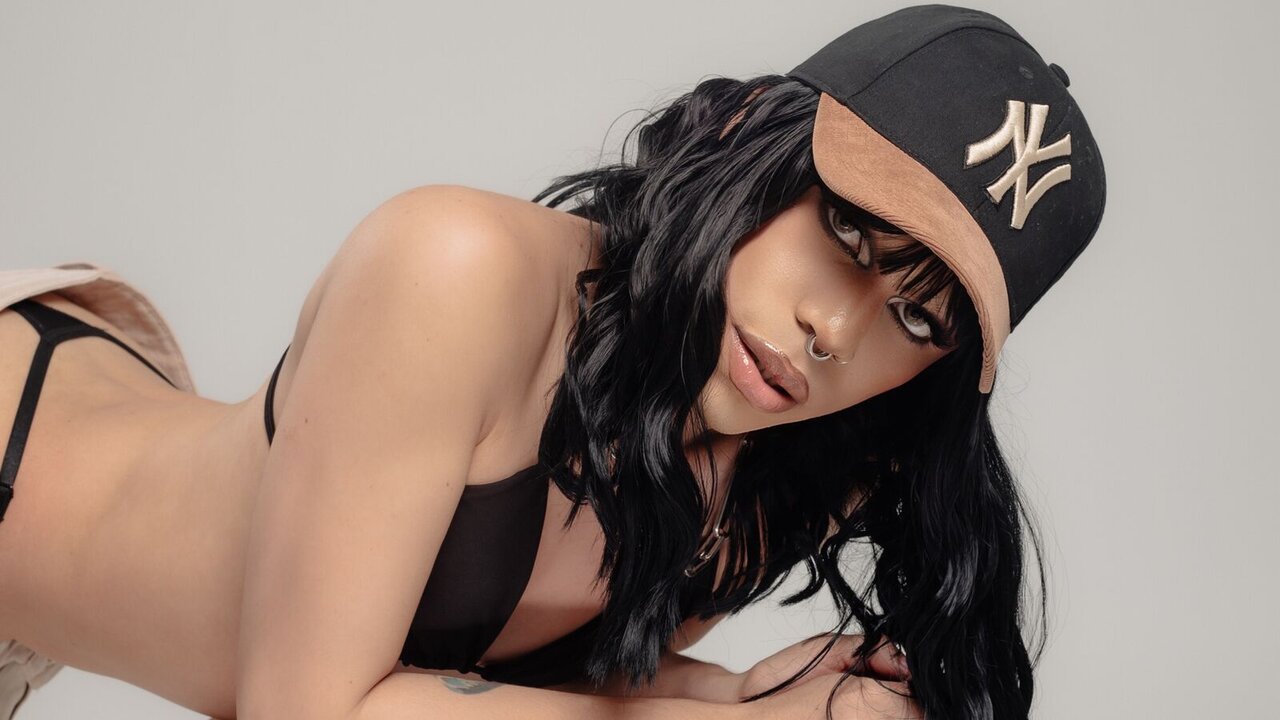 Speak with LucyGiraldo Live