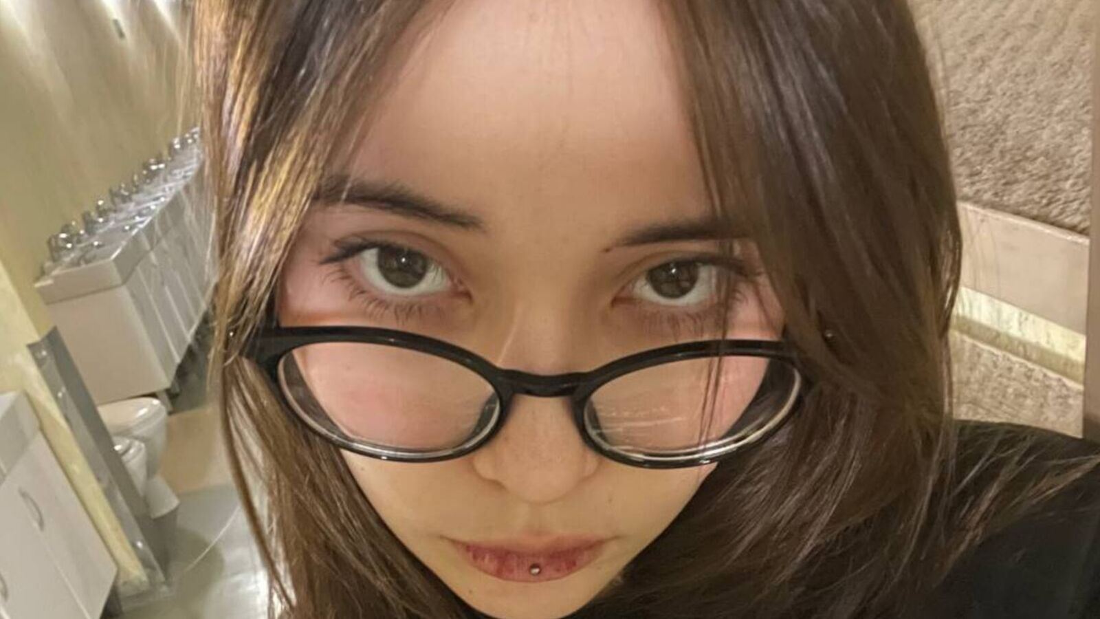 Speak with MoiraCompton Live