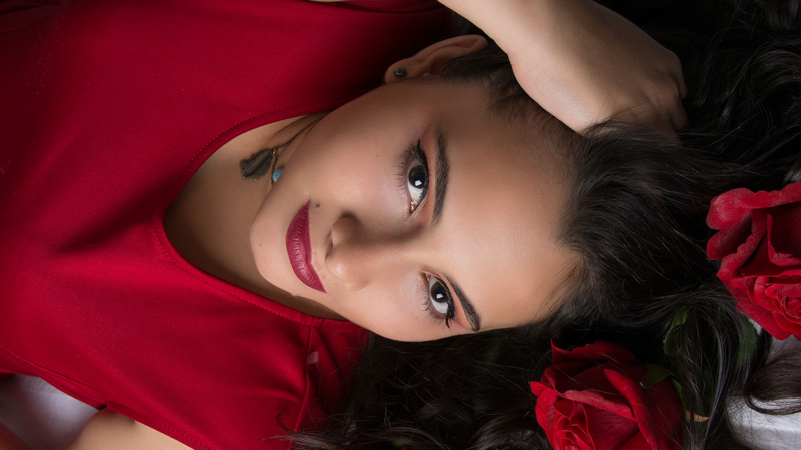 Speak with NicoleBalti Live