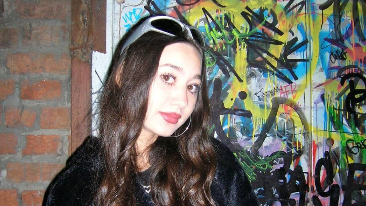 Speak with NicoleBrownie Live