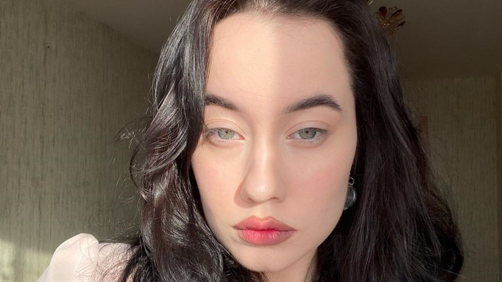 Speak with NicoleRoby Live