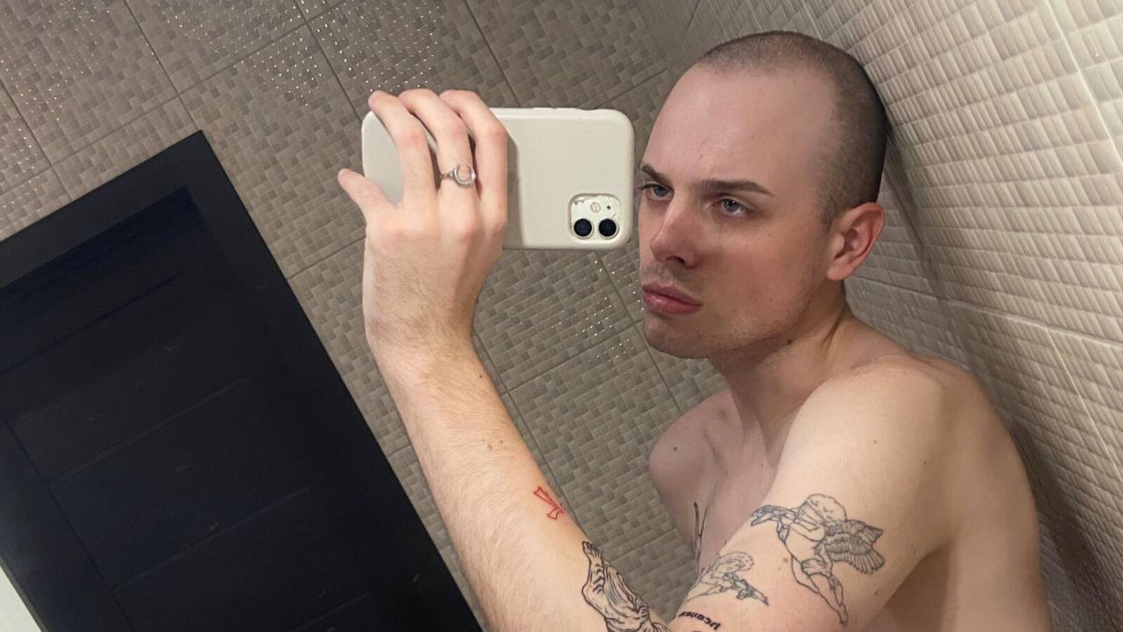 Speak with SebastianHort Live