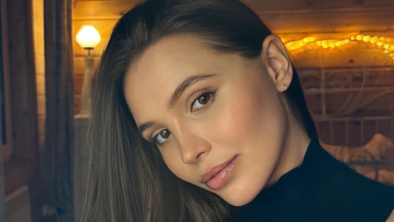 Speak with SophieMatthews Live