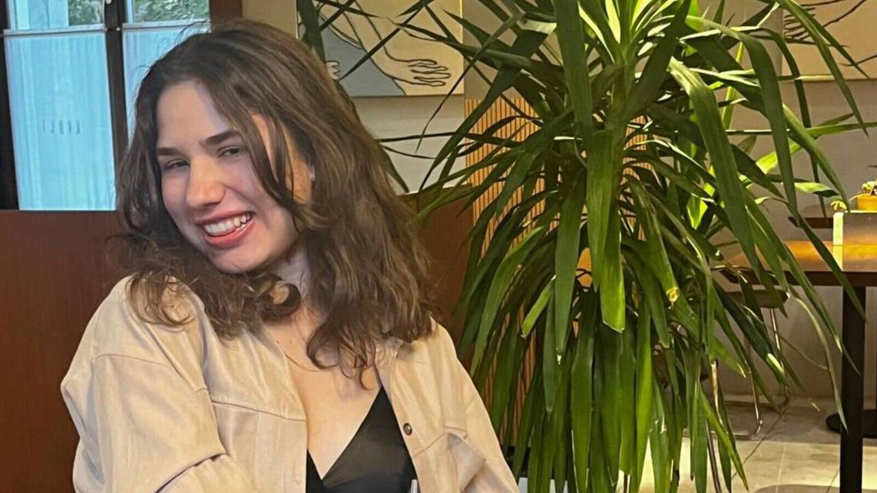 Speak with YingDevenport Live